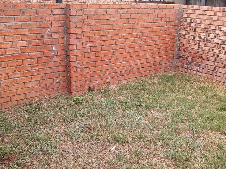 To Let 1 Bedroom Property for Rent in Kellys View Free State
